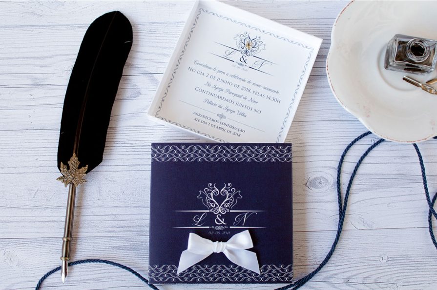 Convite de Casamento em forma de caixa, idealizado e produzido pela Ideia Genial, especialista em convites de casamento personalizados e datas especiais.
