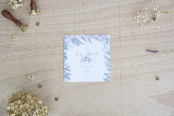 Cartão principal do convite de casamento floral